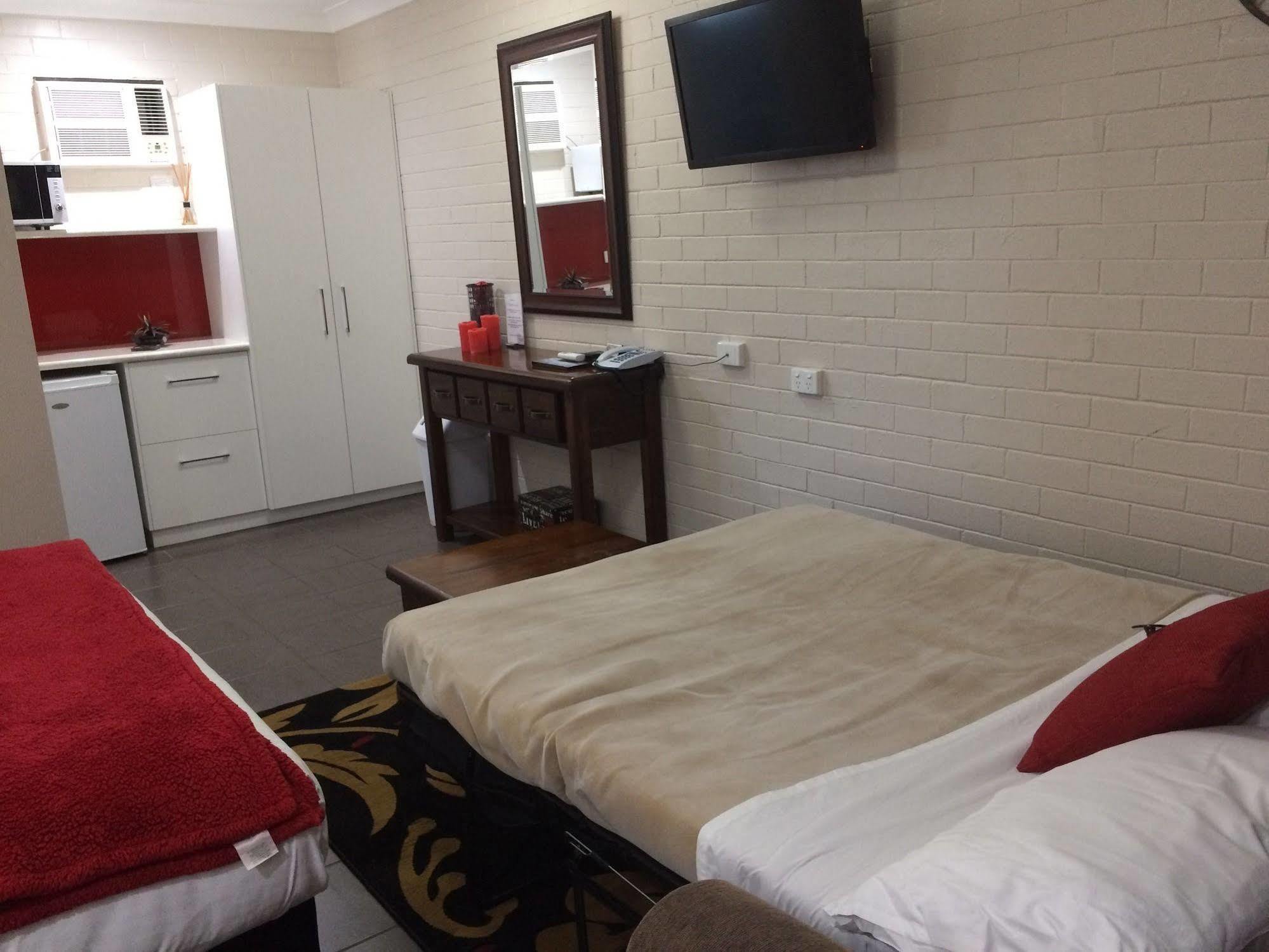 Country Leisure Motor Inn Dubbo Eksteriør billede